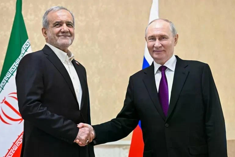 Tổng thống Nga gặp Tổng thống Iran, nói sẵn sàng hỗ trợ giải quyết xung đột với Mỹ