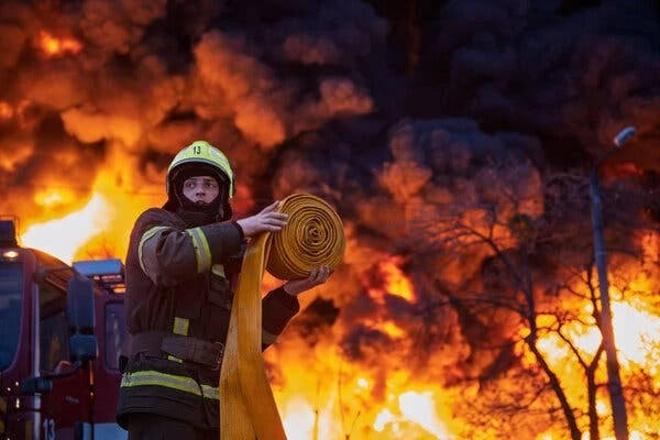 Tổng thống Nga - Mỹ điện đàm lần thứ 12, ông Zelensky có động thái Tổng thống Nga - Mỹ điện đàm lần thứ 12, ông Zelensky có động thái