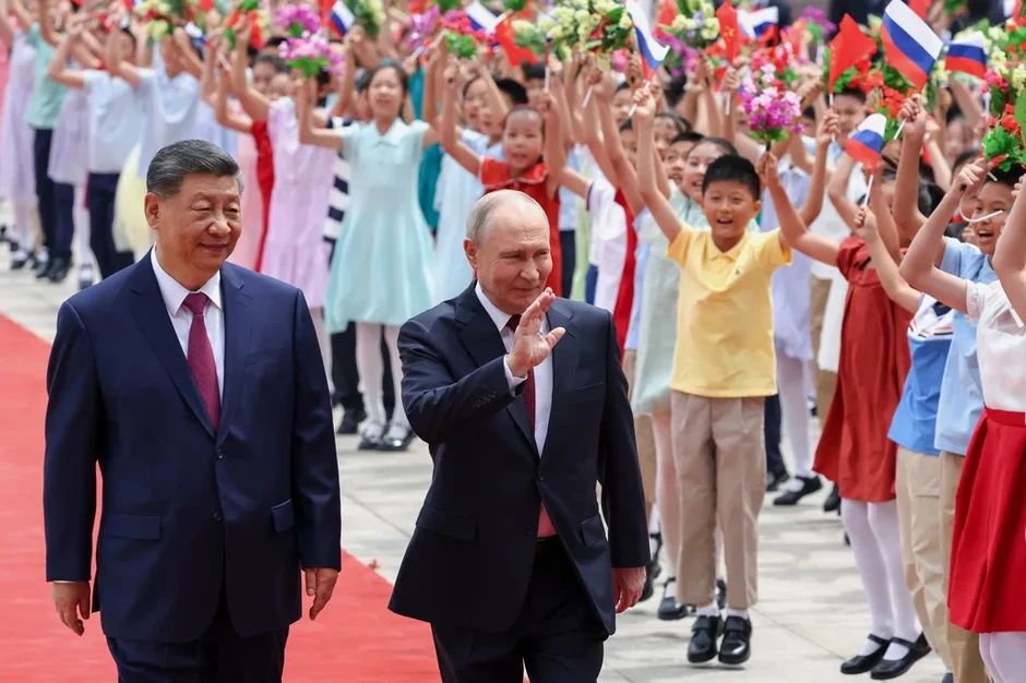 Tổng thống Nga Putin hội đàm với Chủ tịch Trung Quốc Tập Cận Bình tại Bắc Kinh Tổng thống Nga Putin hội đàm với Chủ tịch Trung Quốc Tập Cận Bình tại Bắc Kinh