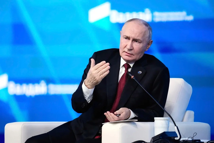 Tổng thống Putin bác khả năng ngừng bắn với Ukraine Tổng thống Putin bác khả năng ngừng bắn với Ukraine