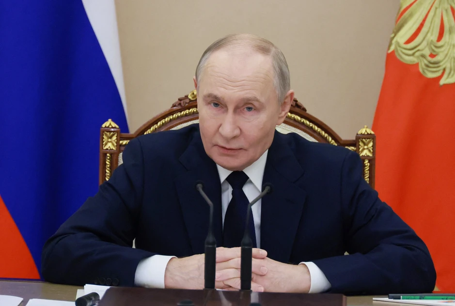 Tổng thống Putin chỉ đạo nóng khi Ukraine dồn dập tập kích lãnh thổ Nga Tổng thống Putin chỉ đạo nóng khi Ukraine dồn dập tập kích lãnh thổ Nga