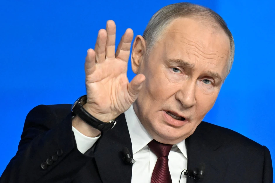 Tổng thống Putin ra mệnh lệnh cứng rắn về tấn công Ukraine Tổng thống Putin ra mệnh lệnh cứng rắn về tấn công Ukraine