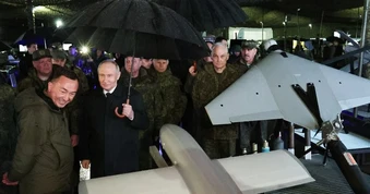 Tổng thống Putin thị sát cuộc tập trận lớn sau khi cảnh báo NATO