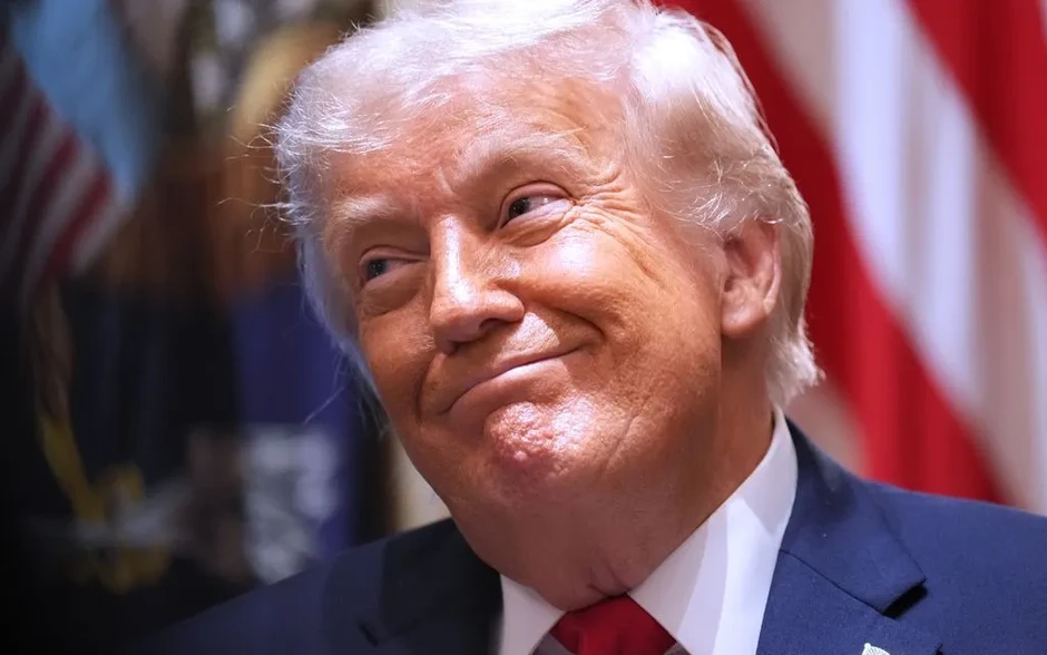 Tổng thống Trump bác bỏ bị áp lực trước bầu cử giữa nhiệm kỳ do xung đột Iran Tổng thống Trump bác bỏ bị áp lực trước bầu cử giữa nhiệm kỳ do xung đột Iran