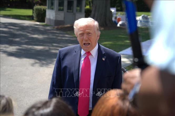 Tổng thống Trump bác khả năng gia hạn lệnh ngừng bắn với Iran Tổng thống Trump bác khả năng gia hạn lệnh ngừng bắn với Iran