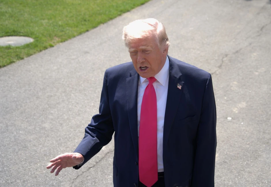 Tổng thống Trump cân nhắc khả năng tấn công sau khi Iran đặt hạn chót chấm dứt phong tỏa