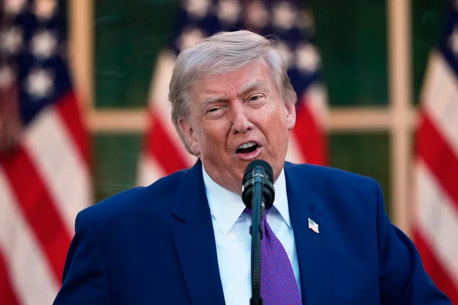 Tổng thống Trump cân nhắc nối lại không kích Iran Tổng thống Trump cân nhắc nối lại không kích Iran