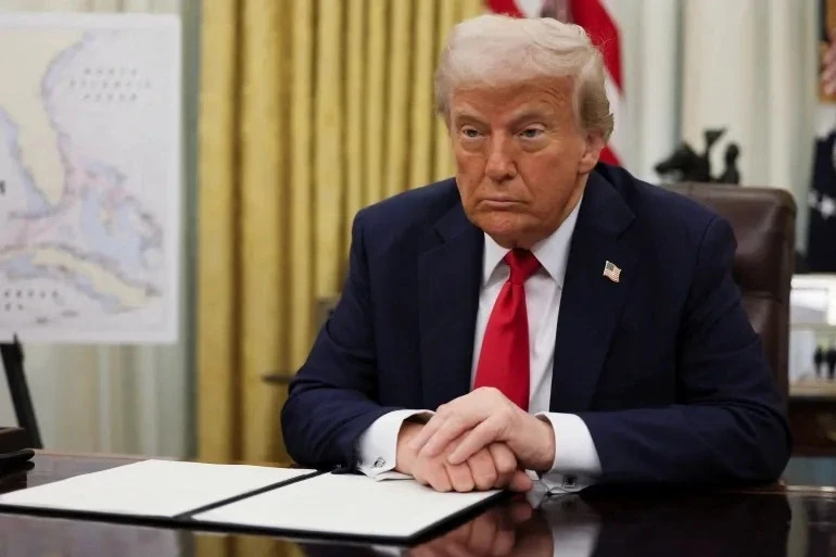 Tổng thống Trump cảnh báo áp thuế 100% với một số nước Tổng thống Trump cảnh báo áp thuế 100% với một số nước
