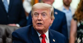 Tổng thống Trump cảnh báo điểm nghẽn có thể khiến Mỹ tấn công Iran trở lại