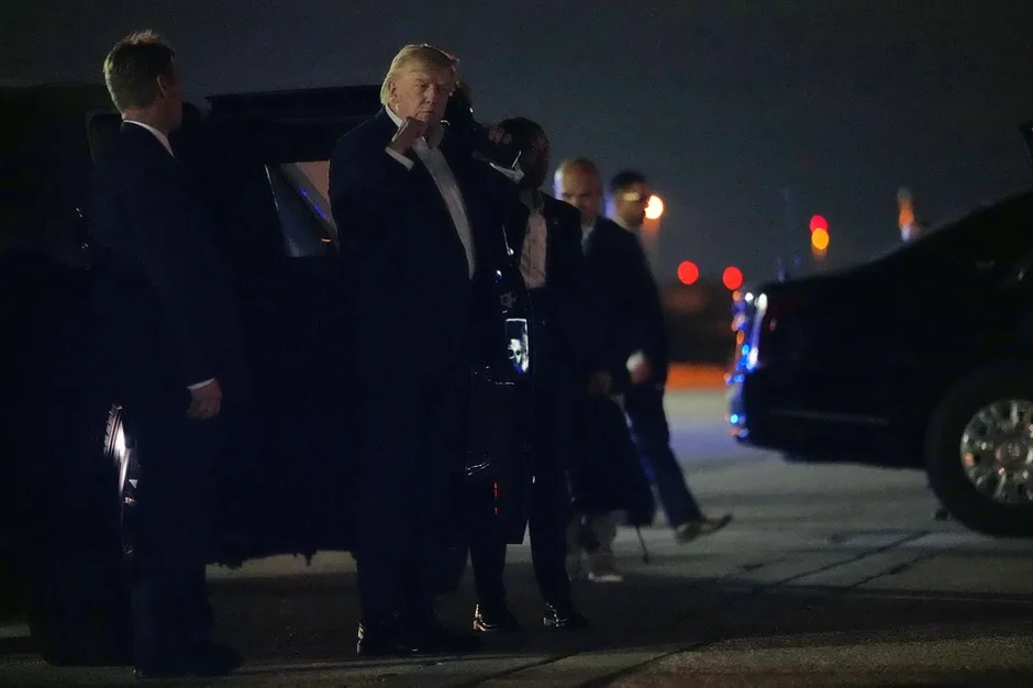 Tổng thống Trump cảnh báo "kịch bản tái diễn xung đột" với Iran Tổng thống Trump cảnh báo "kịch bản tái diễn xung đột" với Iran