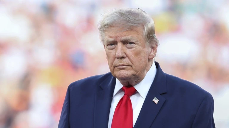 Tổng thống Trump đe dọa bất kỳ quốc gia nào hỗ trợ nền kinh tế Iran Tổng thống Trump đe dọa bất kỳ quốc gia nào hỗ trợ nền kinh tế Iran