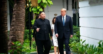 Tổng thống Trump khẳng định quan hệ với ông Kim Jong Un 'vẫn tốt đẹp'