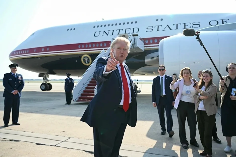 Tổng thống Trump lên tiếng về khoản thu 1,2 tỷ USD từ tiền số Tổng thống Trump lên tiếng về khoản thu 1,2 tỷ USD từ tiền số