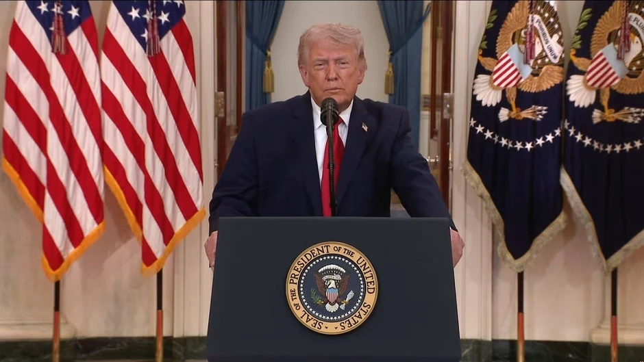 Tổng thống Trump: Mỹ thắng và cuộc chiến ở Iran gần như đã kết thúc Tổng thống Trump: Mỹ thắng và cuộc chiến ở Iran gần như đã kết thúc