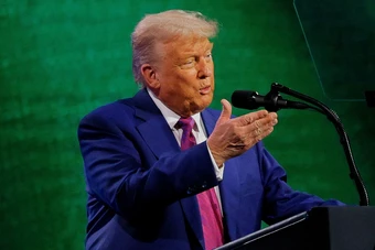Tổng thống Trump muốn 'định tuyến lại' dòng chảy dầu mỏ toàn cầu