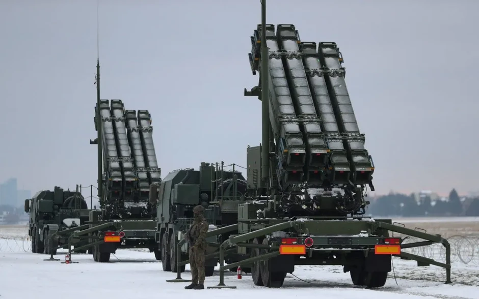Tổng thống Trump nhất trí cho phép Ukraine tự sản xuất tên lửa Patriot Tổng thống Trump nhất trí cho phép Ukraine tự sản xuất tên lửa Patriot