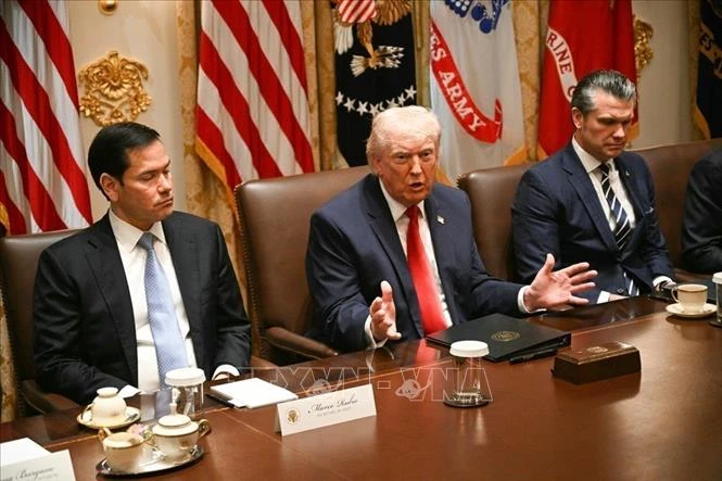 Tổng thống Trump phản đối đưa uranium của Iran tới Nga hoặc Trung Quốc Tổng thống Trump phản đối đưa uranium của Iran tới Nga hoặc Trung Quốc