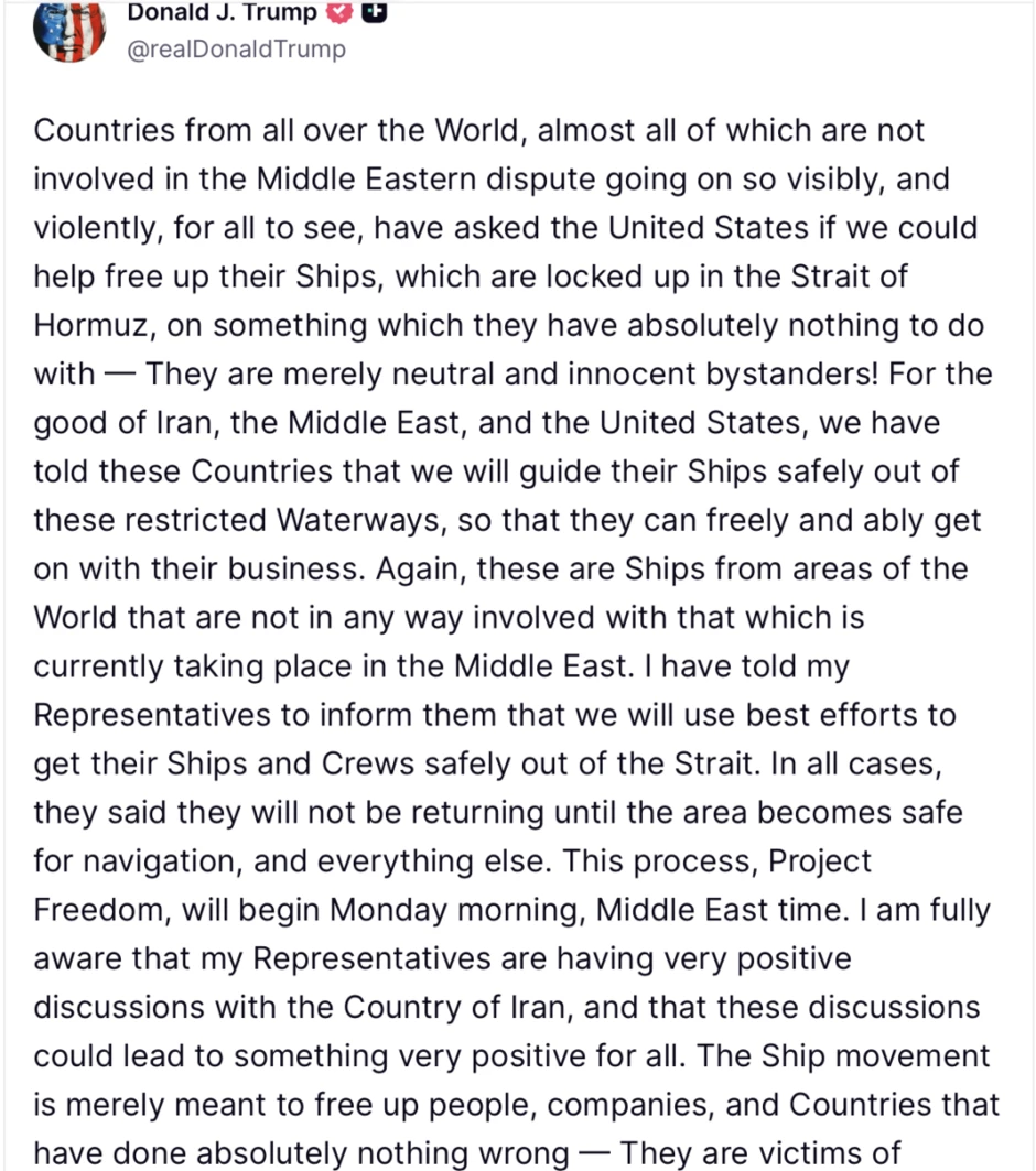 Tổng thống Trump ra tuyên bố bất ngờ liên quan đến tàu hàng rời eo biển Hormuz Tổng thống Trump ra tuyên bố bất ngờ liên quan đến tàu hàng rời eo biển Hormuz