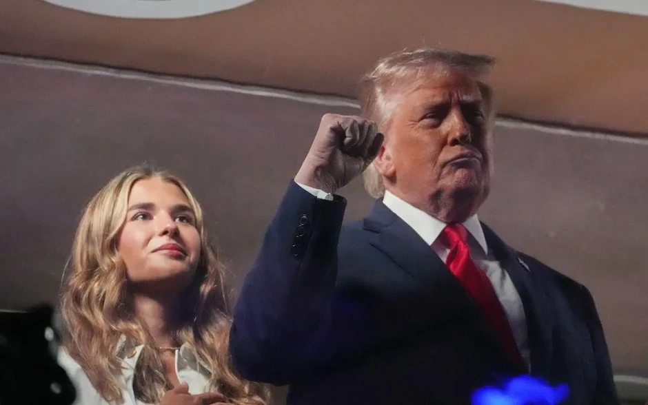 Tổng thống Trump thông báo thời gian "chiến thắng hoàn toàn" trước Iran Tổng thống Trump thông báo thời gian "chiến thắng hoàn toàn" trước Iran