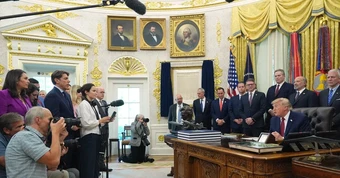Tổng thống Trump tiết lộ việc Mật vụ Mỹ muốn dỡ bỏ Phòng Bầu dục