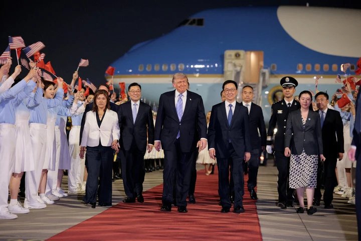 Tổng thống Trump tới Bắc Kinh, bắt đầu thăm chính thức Trung Quốc Tổng thống Trump tới Bắc Kinh, bắt đầu thăm chính thức Trung Quốc