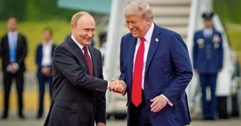 Tổng thống Trump trao “củ cà rốt” cho Nga, đưa xung đột Ukraine tới hồi kết