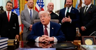 Tổng thống Trump triệu tập nội các, chuẩn bị hành động với Iran?