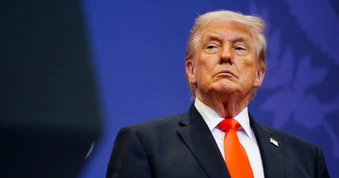 Tổng thống Trump tuyên bố eo biển Hormuz là “lãnh thổ mới của Mỹ”