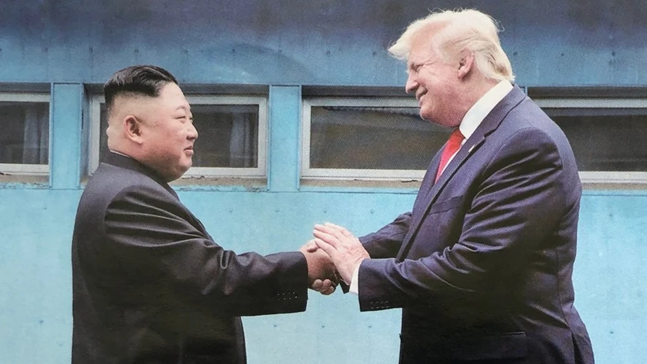 Tổng thống Trump tuyên bố sẽ gặp nhà lãnh đạo Kim Jong-un Tổng thống Trump tuyên bố sẽ gặp nhà lãnh đạo Kim Jong-un