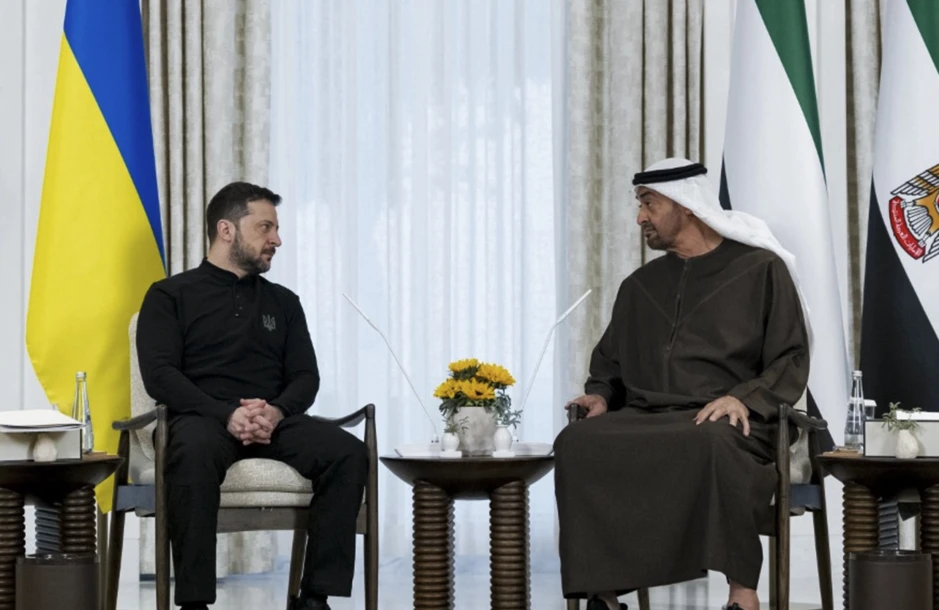 Tổng thống Zelensky đề nghị UAE hỗ trợ bảo đảm an ninh hàng hải Biển Đen Tổng thống Zelensky đề nghị UAE hỗ trợ bảo đảm an ninh hàng hải Biển Đen