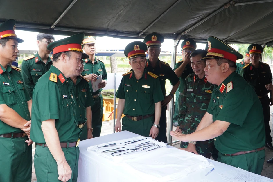 TPHCM bắt đầu lấy mẫu hài cốt liệt sĩ đối với 9.869 mộ liệt sĩ chưa xác định thông tin TPHCM bắt đầu lấy mẫu hài cốt liệt sĩ đối với 9.869 mộ liệt sĩ chưa xác định thông tin