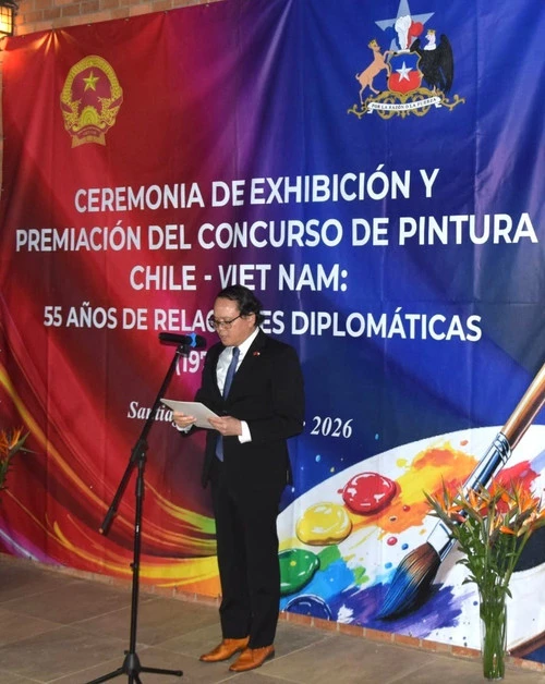 Trao giải Cuộc thi Hội họa kỷ niệm 55 năm thiết lập quan hệ ngoại giao Việt Nam-Chile Trao giải Cuộc thi Hội họa kỷ niệm 55 năm thiết lập quan hệ ngoại giao Việt Nam-Chile
