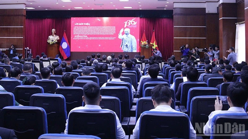Triển lãm số kỷ niệm 136 năm Ngày sinh Chủ tịch Hồ Chí Minh tại Lào Triển lãm số kỷ niệm 136 năm Ngày sinh Chủ tịch Hồ Chí Minh tại Lào