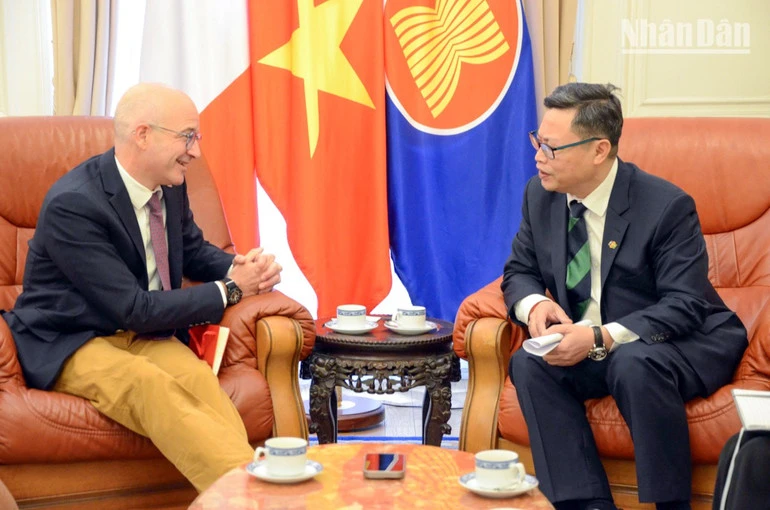 Triển vọng hợp tác năng lượng giữa Việt Nam và Pháp vì mục tiêu phát triển bền vững Triển vọng hợp tác năng lượng giữa Việt Nam và Pháp vì mục tiêu phát triển bền vững