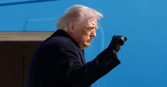 Trung Đông căng như dây đàn, ông Donald Trump nhắc tới "vũ lực", Iran chịu nhượng bộ?