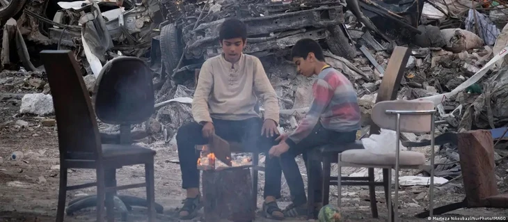 Trung Đông sáng 2-5: Vệ binh Iran kiểm soát Hormuz theo cách mới; Lãnh tụ Iran nêu thông điệp Trung Đông sáng 2-5: Vệ binh Iran kiểm soát Hormuz theo cách mới; Lãnh tụ Iran nêu thông điệp