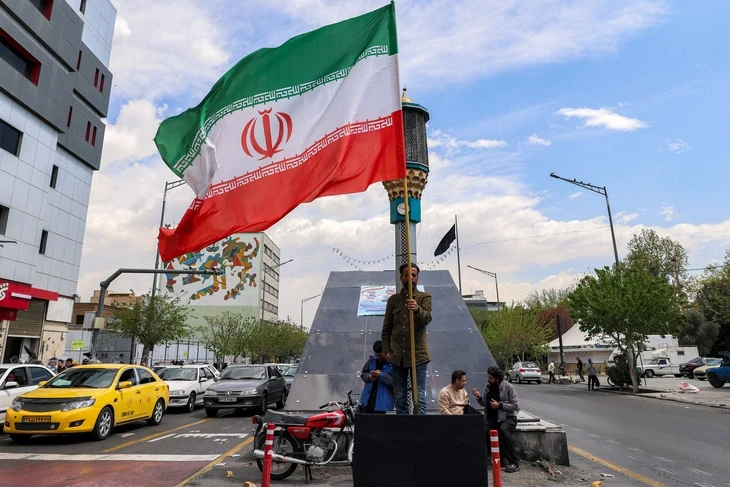 Trung Đông sáng 7-4: Iran hạ F-15 Mỹ bằng tên lửa vác vai, chỉ trích ông Trump họp báo hoang tưởng Trung Đông sáng 7-4: Iran hạ F-15 Mỹ bằng tên lửa vác vai, chỉ trích ông Trump họp báo hoang tưởng