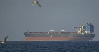 Trung Đông tối 17-4: Ba tàu Iran chở 5 triệu thùng dầu rời eo biển Hormuz