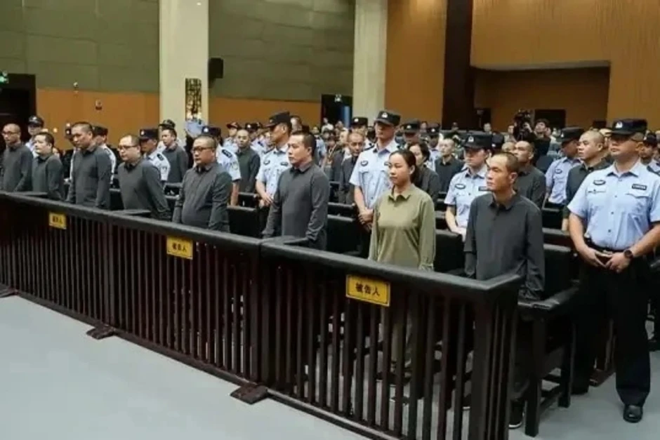 Trung Quốc tuyên án hơn 41.000 người liên quan đến lừa đảo trực tuyến Trung Quốc tuyên án hơn 41.000 người liên quan đến lừa đảo trực tuyến