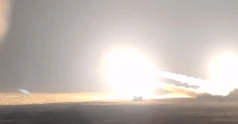 TST: Bắt đầu rồi! Kiev hứng trọn đòn đáp trả - Ông Trump và Oreshnik siết gọng kìm, đòn kép khó gượng dậy
