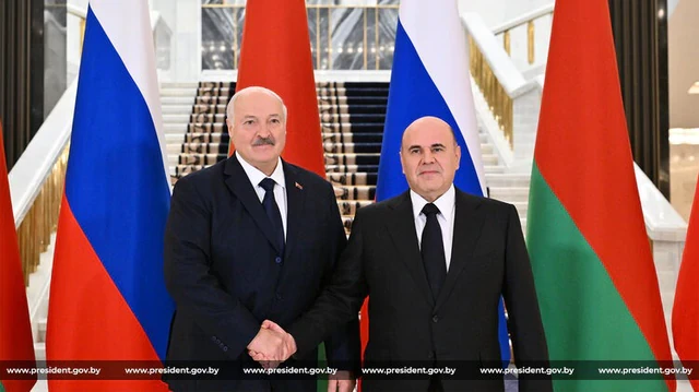 TST: Belarus chuẩn bị cho chiến tranh, những phát biểu cay đắng ở Moscow và cái "khoanh tay" của Kremlin TST: Belarus chuẩn bị cho chiến tranh, những phát biểu cay đắng ở Moscow và cái "khoanh tay" của Kremlin