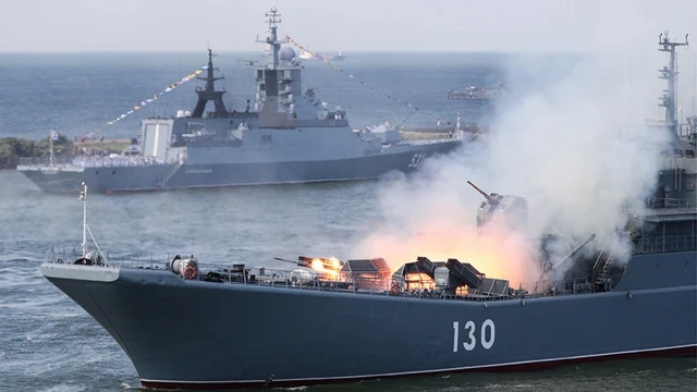 TST: Ông Putin hạ lệnh cho hải quân, Nga có hành động - Ông Trump đổi kế hoạch với Iran, bom xuyên phá 900kg xung trận TST: Ông Putin hạ lệnh cho hải quân, Nga có hành động - Ông Trump đổi kế hoạch với Iran, bom xuyên phá 900kg xung trận