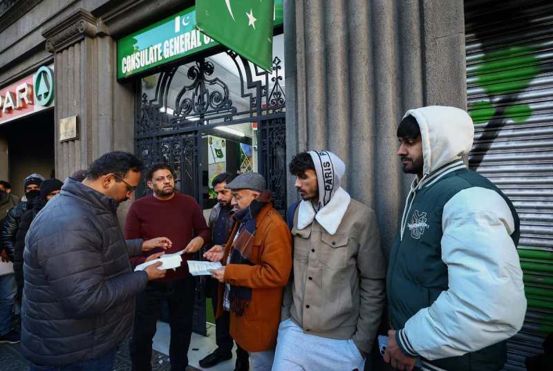 Từ khủng hoảng nhân đạo tới thách thức an ninh quốc gia Từ khủng hoảng nhân đạo tới thách thức an ninh quốc gia