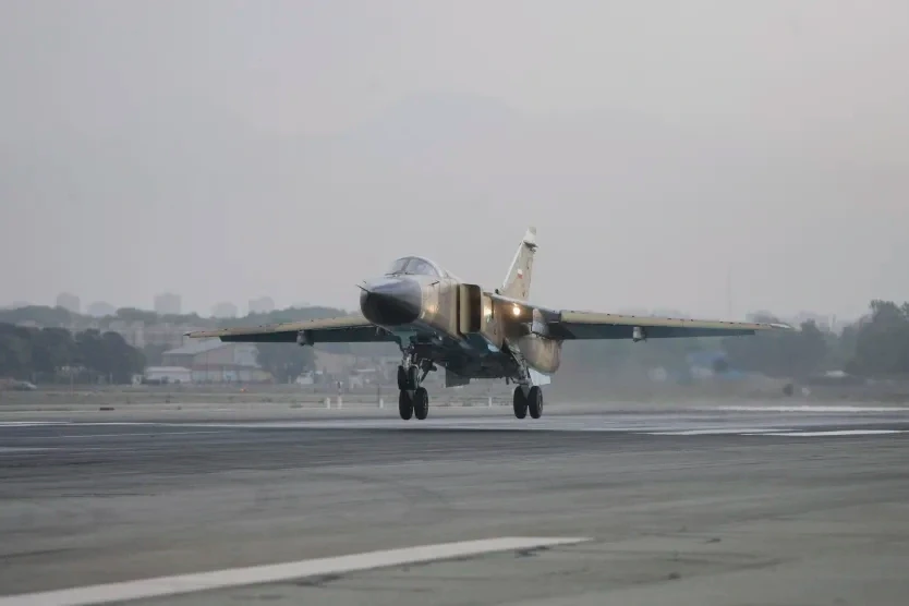 Tướng phi công Iran tử nạn khi lái Su-24 tập kích táo bạo căn cứ Mỹ ở Qatar Tướng phi công Iran tử nạn khi lái Su-24 tập kích táo bạo căn cứ Mỹ ở Qatar