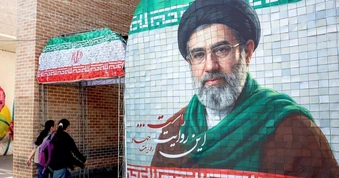 Tuyên bố cứng rắn của Lãnh tụ Tối cao Iran sau loạt trận đấu súng với Mỹ
