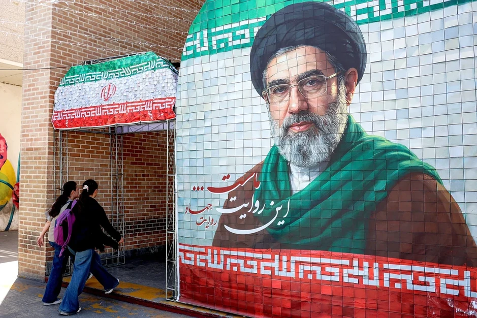 Tuyên bố cứng rắn của Lãnh tụ Tối cao Iran sau loạt trận đấu súng với Mỹ Tuyên bố cứng rắn của Lãnh tụ Tối cao Iran sau loạt trận đấu súng với Mỹ