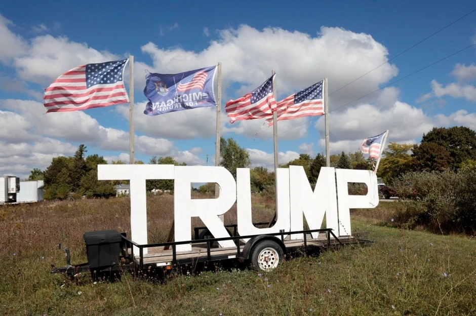 Tỷ lệ ủng hộ Tổng thống Trump giảm mạnh trong bối cảnh giá nhiên liệu tăng Tỷ lệ ủng hộ Tổng thống Trump giảm mạnh trong bối cảnh giá nhiên liệu tăng