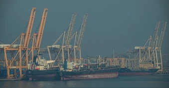 UAE bất ngờ thông báo rời khỏi Tổ chức Các nước xuất khẩu dầu mỏ