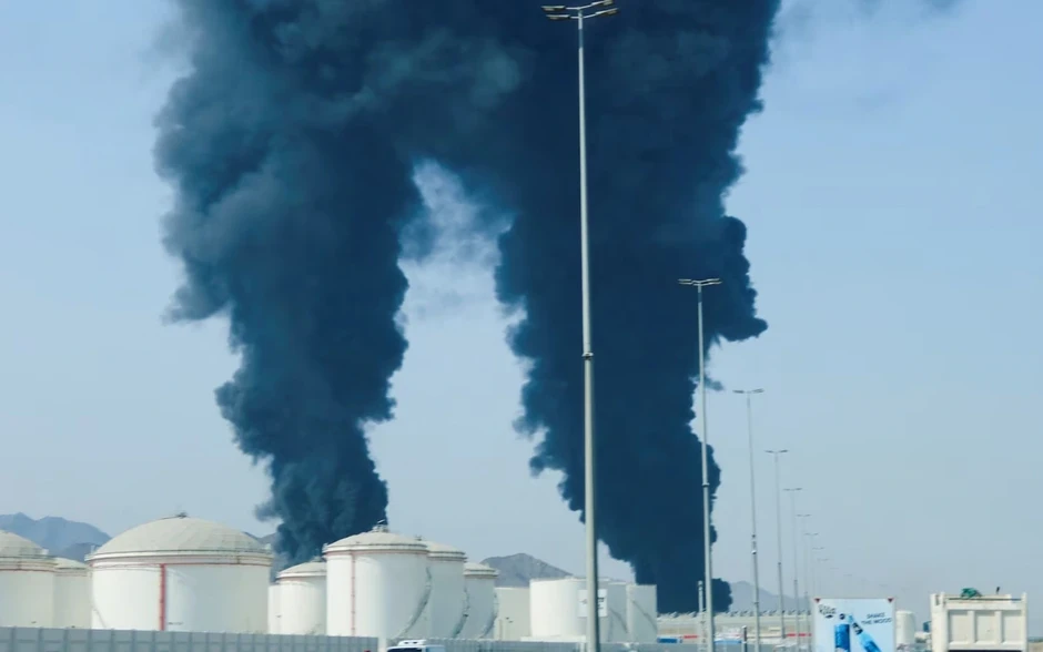 UAE chỉ trích các nước Hồi giáo không hỗ trợ vùng Vịnh đang bị Iran tấn công UAE chỉ trích các nước Hồi giáo không hỗ trợ vùng Vịnh đang bị Iran tấn công