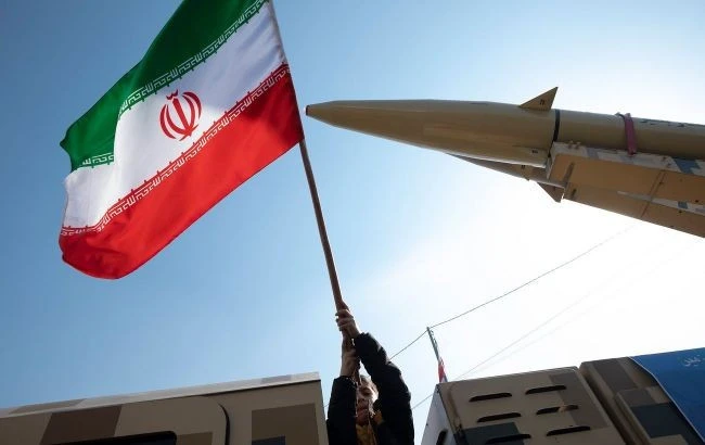 UAE tuyên bố đánh chặn 19 tên lửa và UAV từ Iran UAE tuyên bố đánh chặn 19 tên lửa và UAV từ Iran